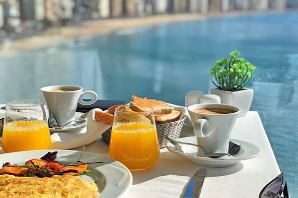Desayuno de cortesía con vistas al mar hotel villa venecia boutique gourmet benidorm Desayuno de cortesía con vistas al mar hotel villa venecia boutique gourmet benidorm